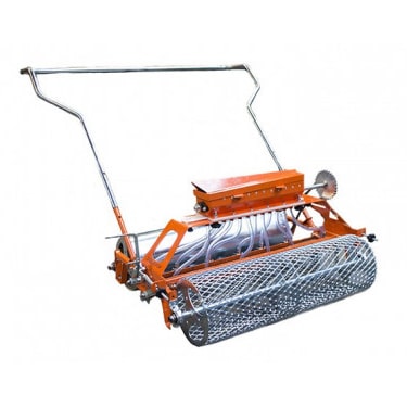 Seminatrice con cilindro a griglia anteriore e cilindro liscio posteriore, tramoggia si semina con tubi di distribuzione e manubrio