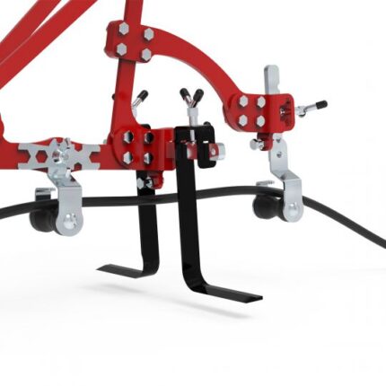 Particolare Wheel Hoe con supporti per irrigazione passante tra lame a L